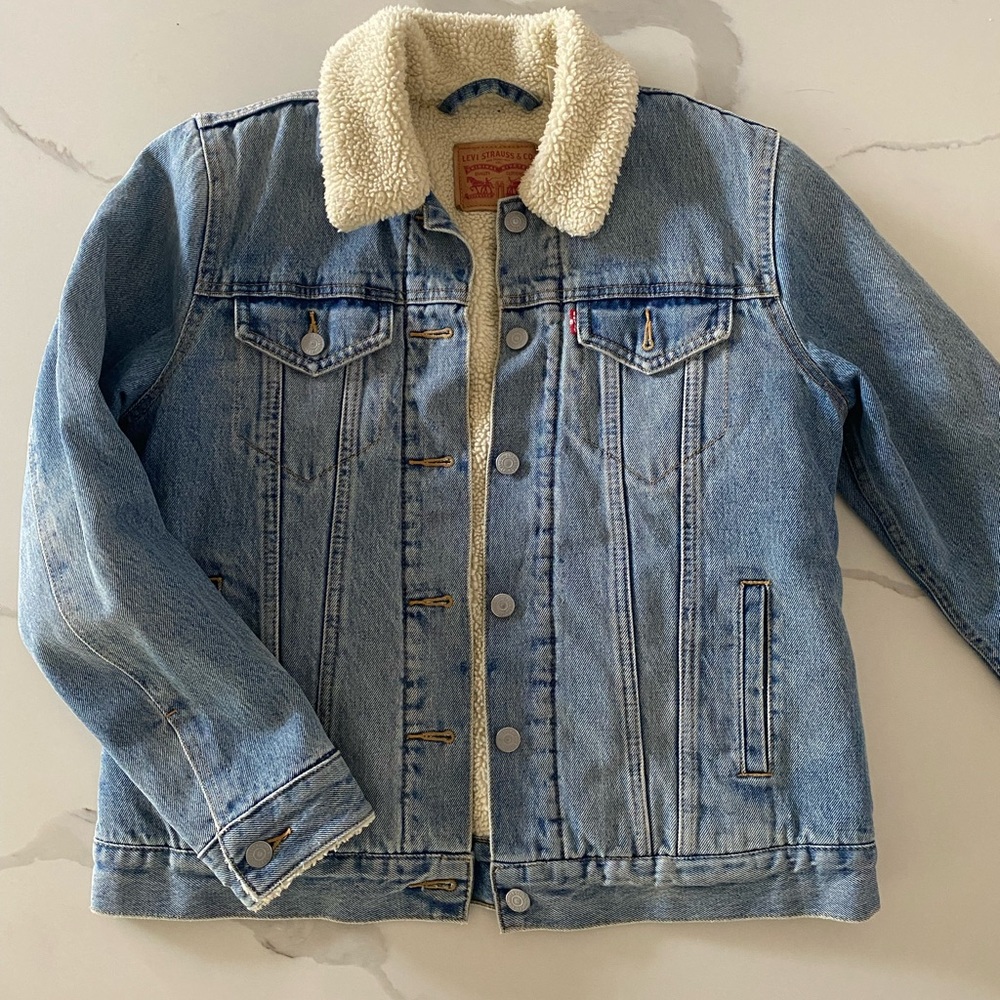 LEVI’S DENIM SHERPA JACKET